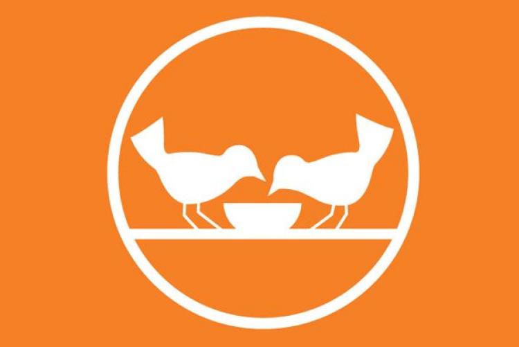 logo de la banque alimentaire : 2 oiseaux qui picorent, dessin blanc sur fond de cercle orange