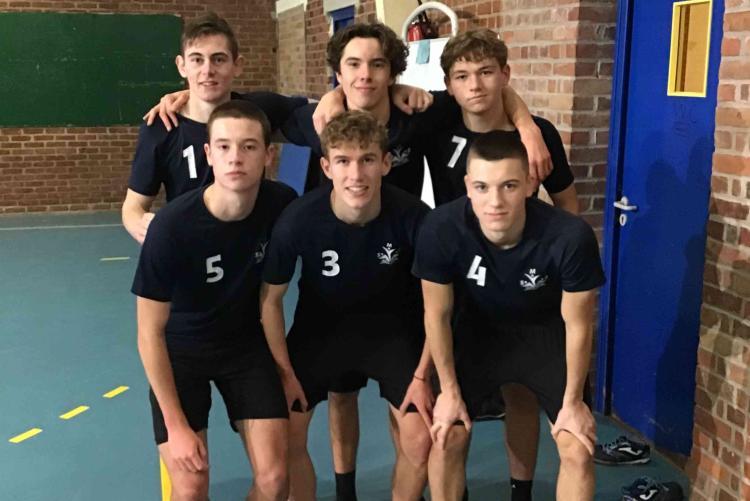 photos des 6 élèves de l'équipe Futsal